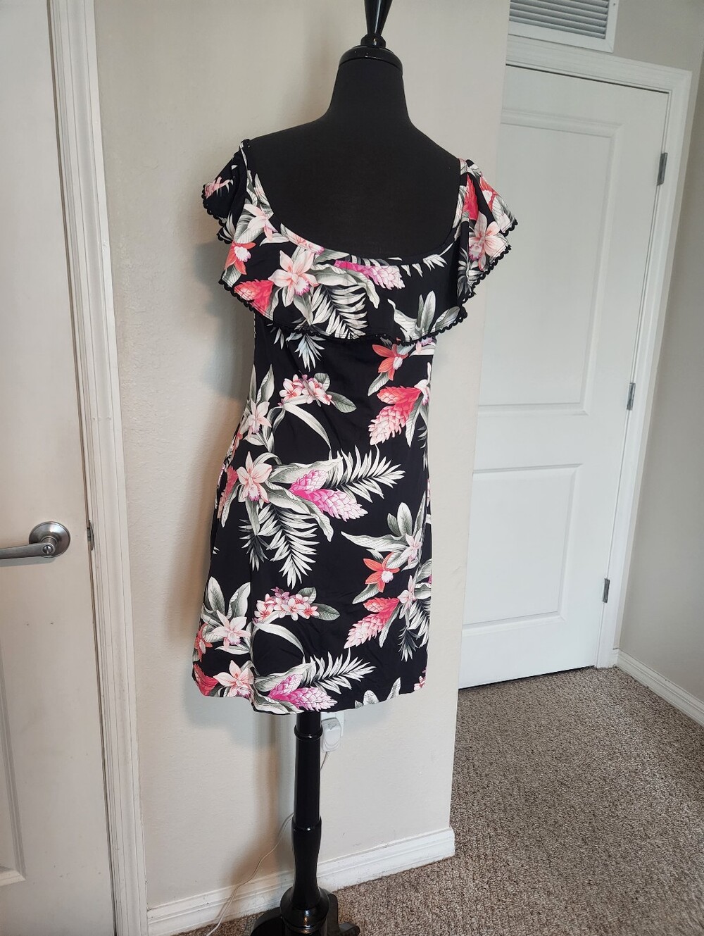 Tommy Bahama Black One-Shoulder Tropical Floral Dress - Picture 5 of 9